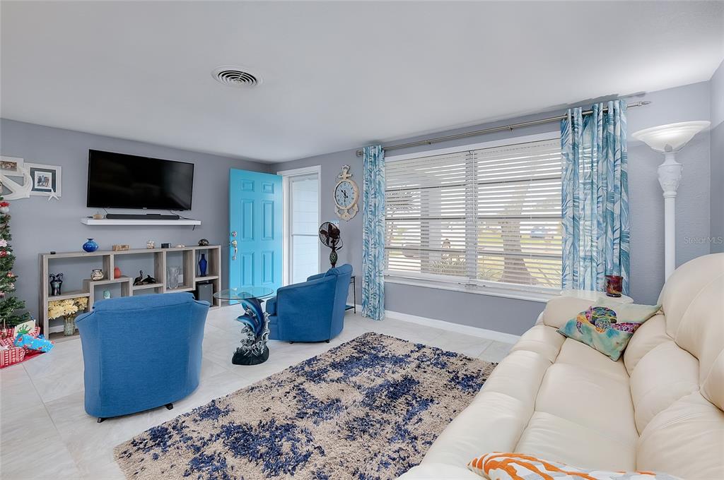 220 Morningside Road Venice, FL 34293 - Photo 7 of 76