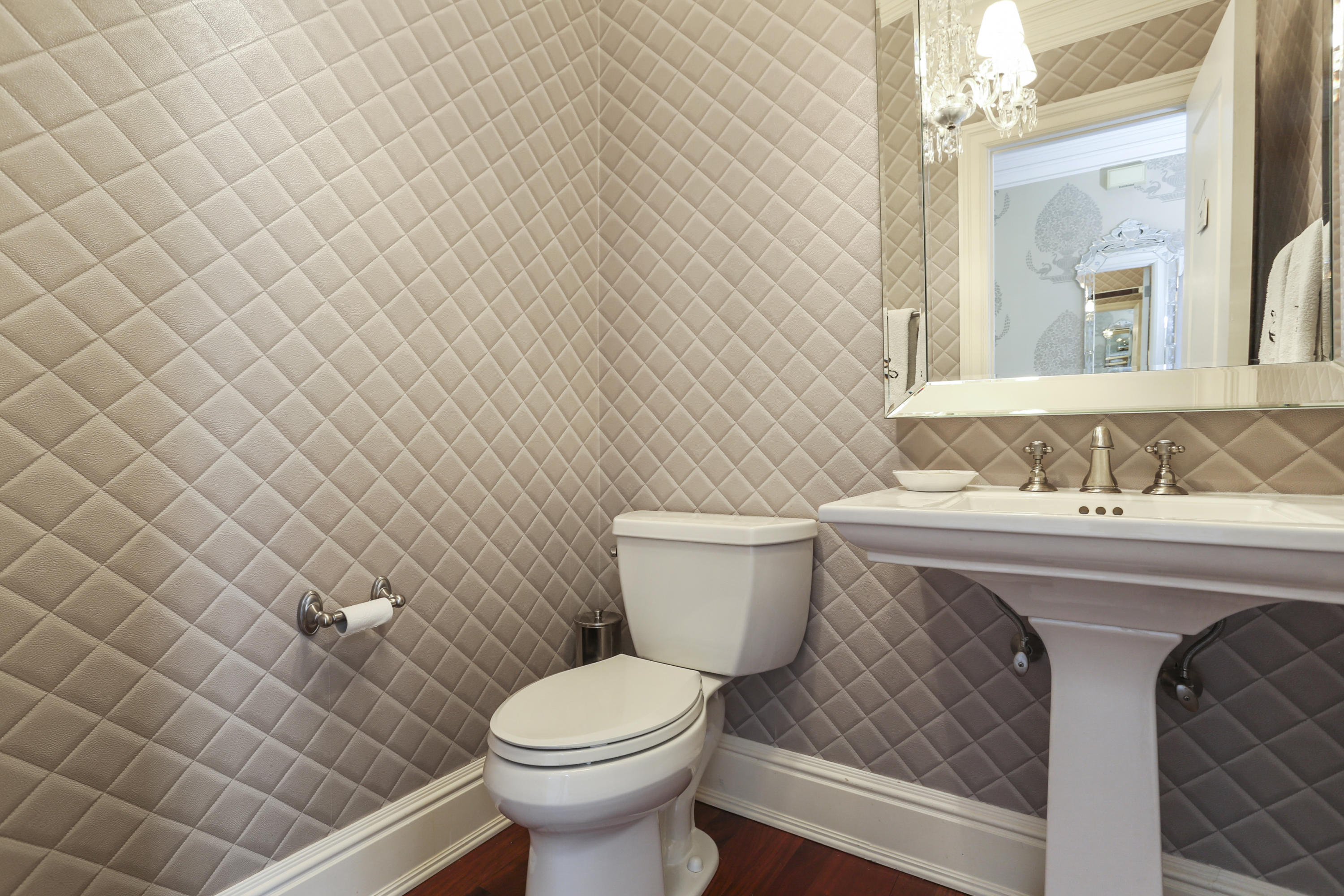 364 Smith Ridge Road New Canaan, CT 06840 - Photo 18 of 39 a bathroom with a sink and a toilet