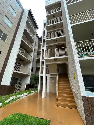 $2,200 | 15221 Southwest 80th Street, Unit 313, Miami, FL 33193