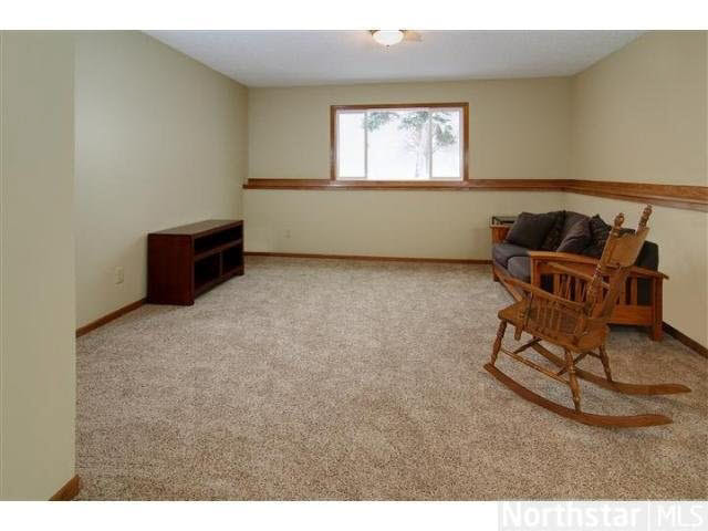 14518 Hayes Road Apple Valley, MN 55124 - Photo 11 of 14 Gallery Image 11
