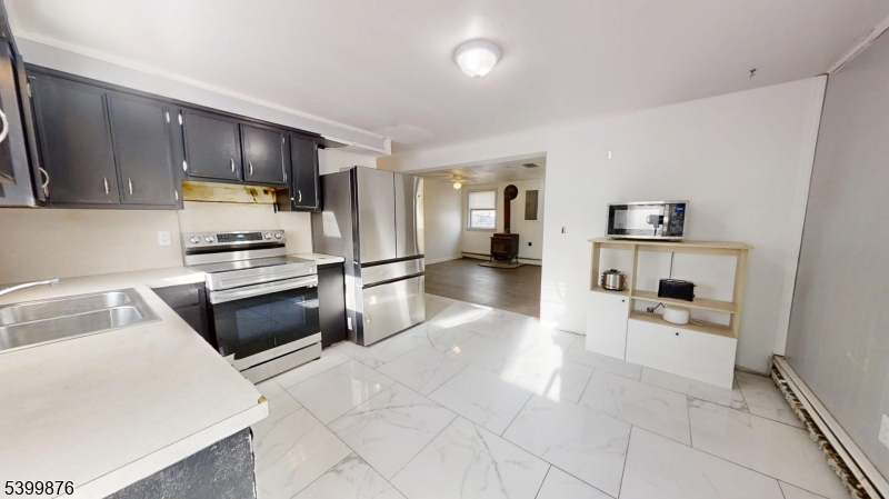 3 Dickerson Road Lake Hopatcong, NJ 07849 - Photo 2 of 21