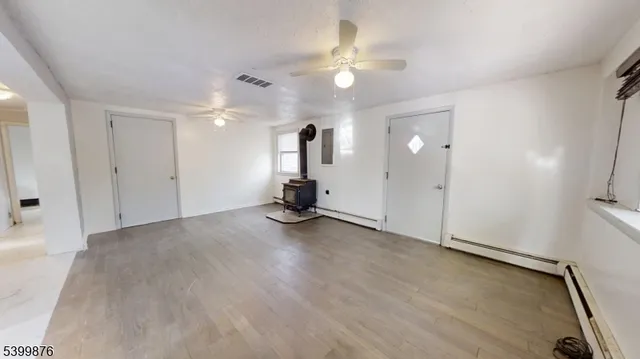 $319,999 | 3 Dickerson Road, Lake Hopatcong, NJ 07849