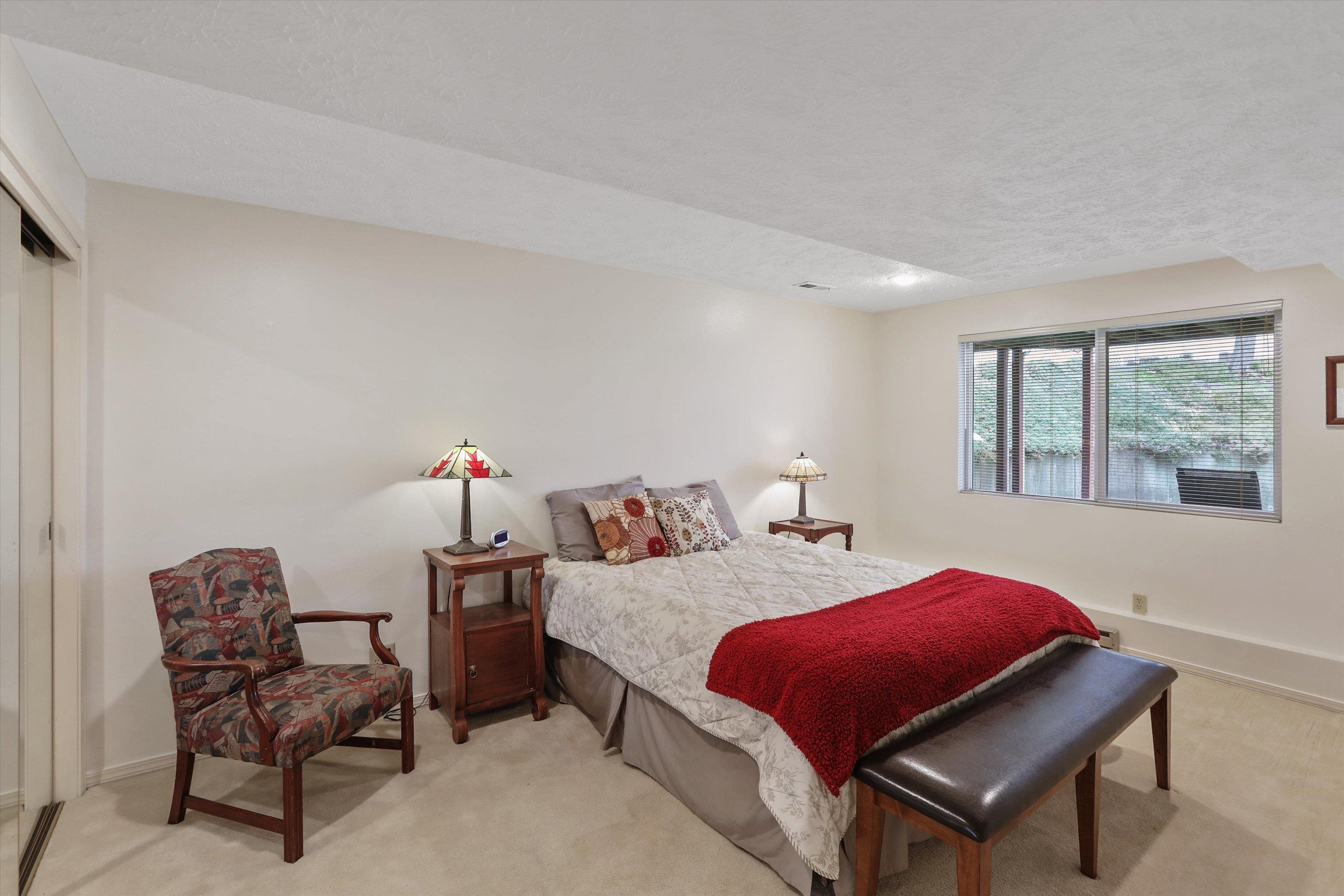 618 West Holmberg Lane Spokane, WA 99218 - Photo 25 of 36
