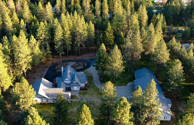 $1,495,000 | 25929 East Idaho Pines Lane, Newman Lake, WA 99025