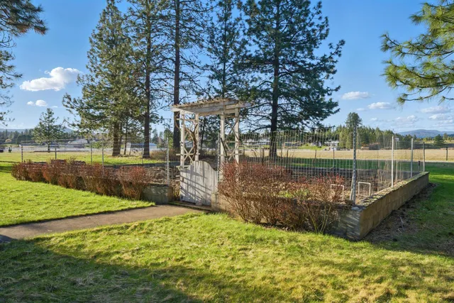 $1,495,000 | 25929 East Idaho Pines Lane, Newman Lake, WA 99025
