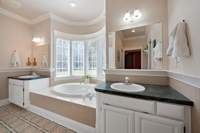 $1,495,000 | 25929 East Idaho Pines Lane, Newman Lake, WA 99025