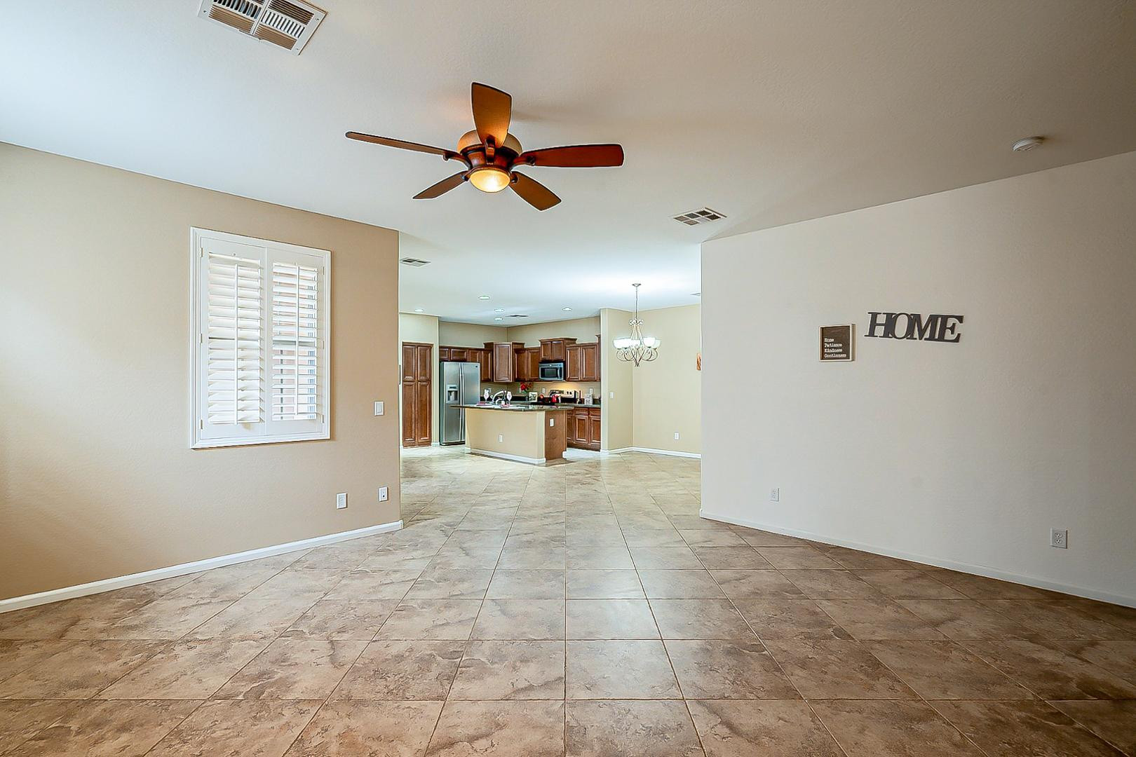 15370 West Bloomfield Road Surprise, AZ 85379 - Photo 7 of 82