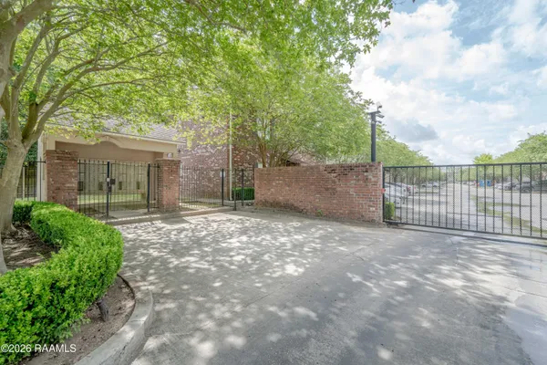 $168,500 | 2405 Brightside Drive, Unit 64, Baton Rouge, LA 70820