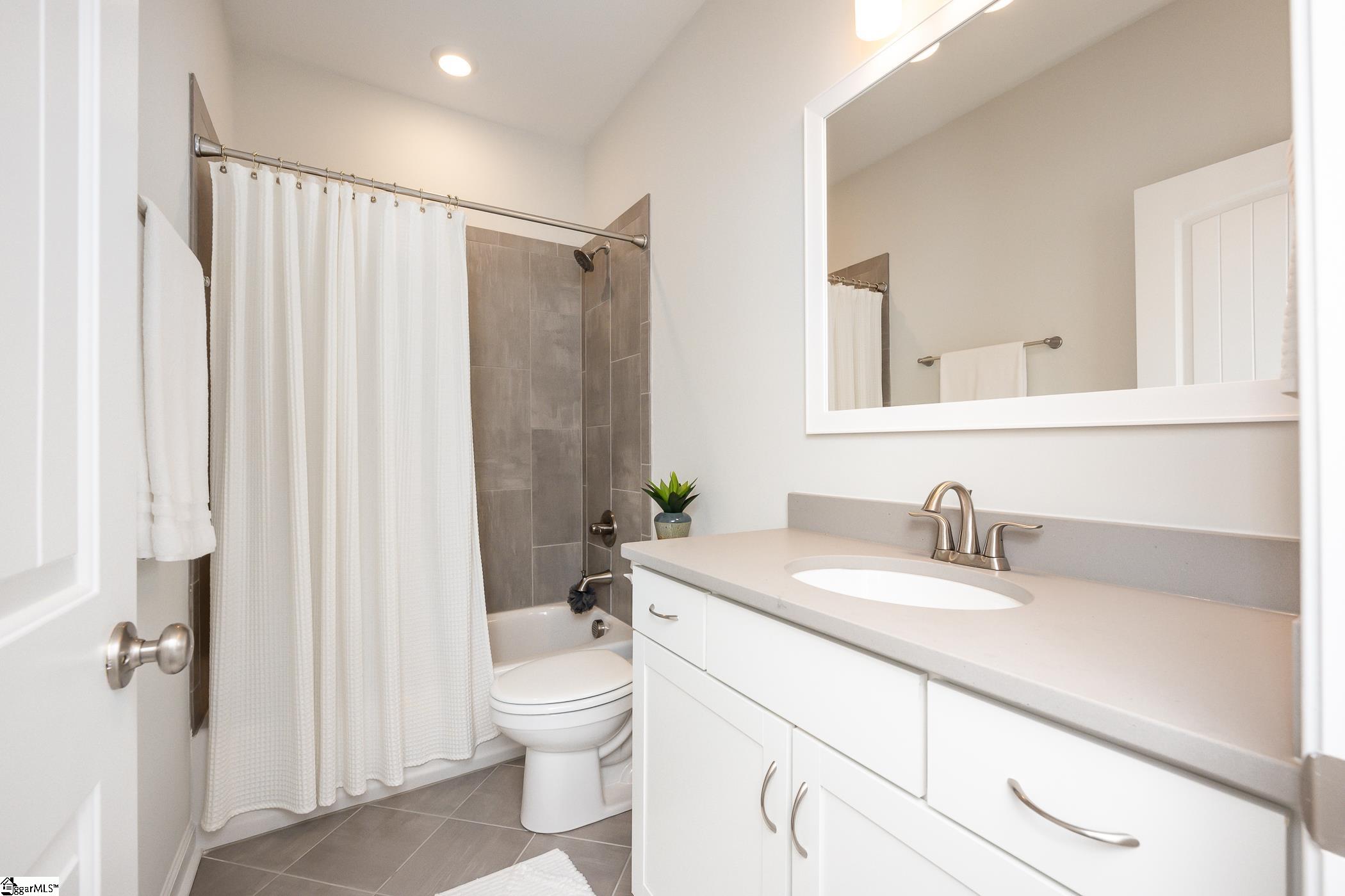 104 Indigo Pointe Drive Greenville, SC 29607 - Photo 24 of 36