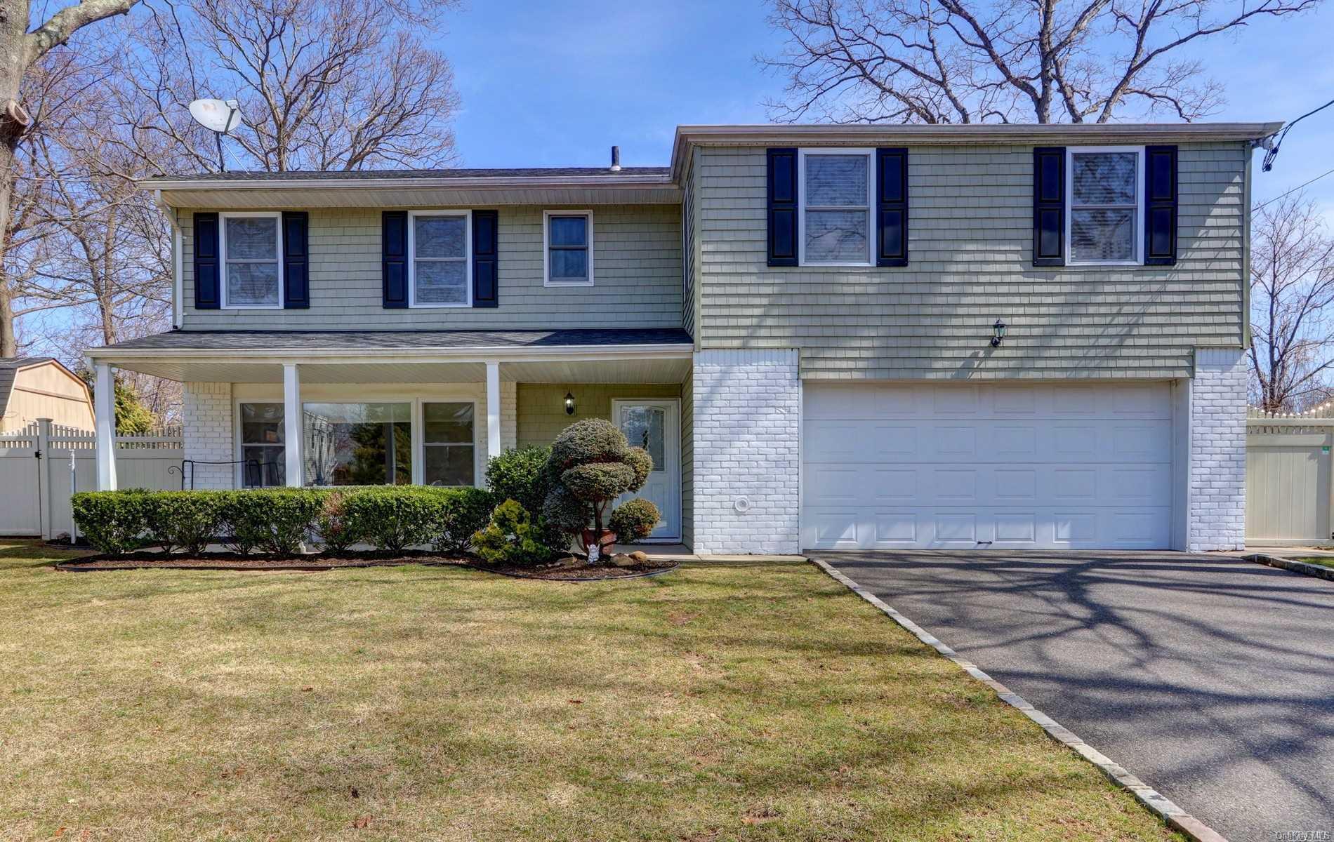 23 Spruce Lane Syosset, NY 11791 - Photo 1 of 1 Syosset Colonial