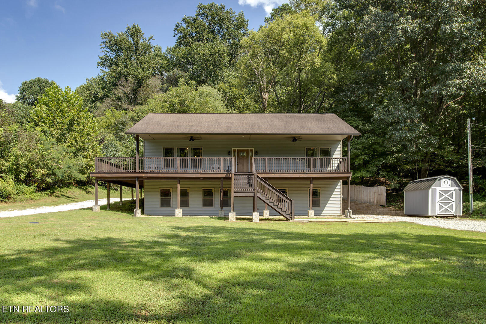 01_CaveCreekRoad_287_Front