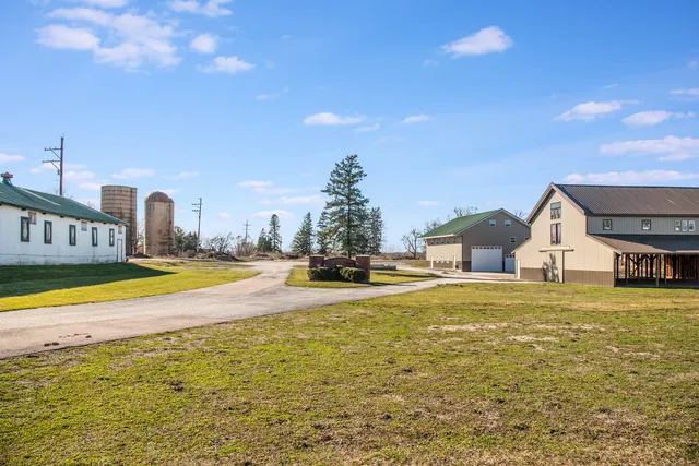 $995,000 | 64 St Charles Il 60175, St. Charles, IL 60175