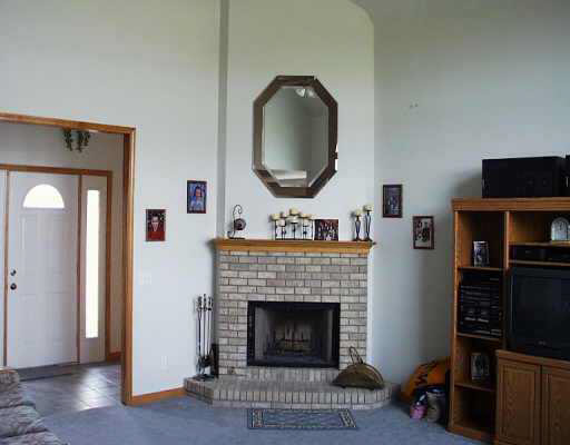 16910 Boger Road Spencerville, IN 46788 - Photo 3 of 4 Gallery Image 3