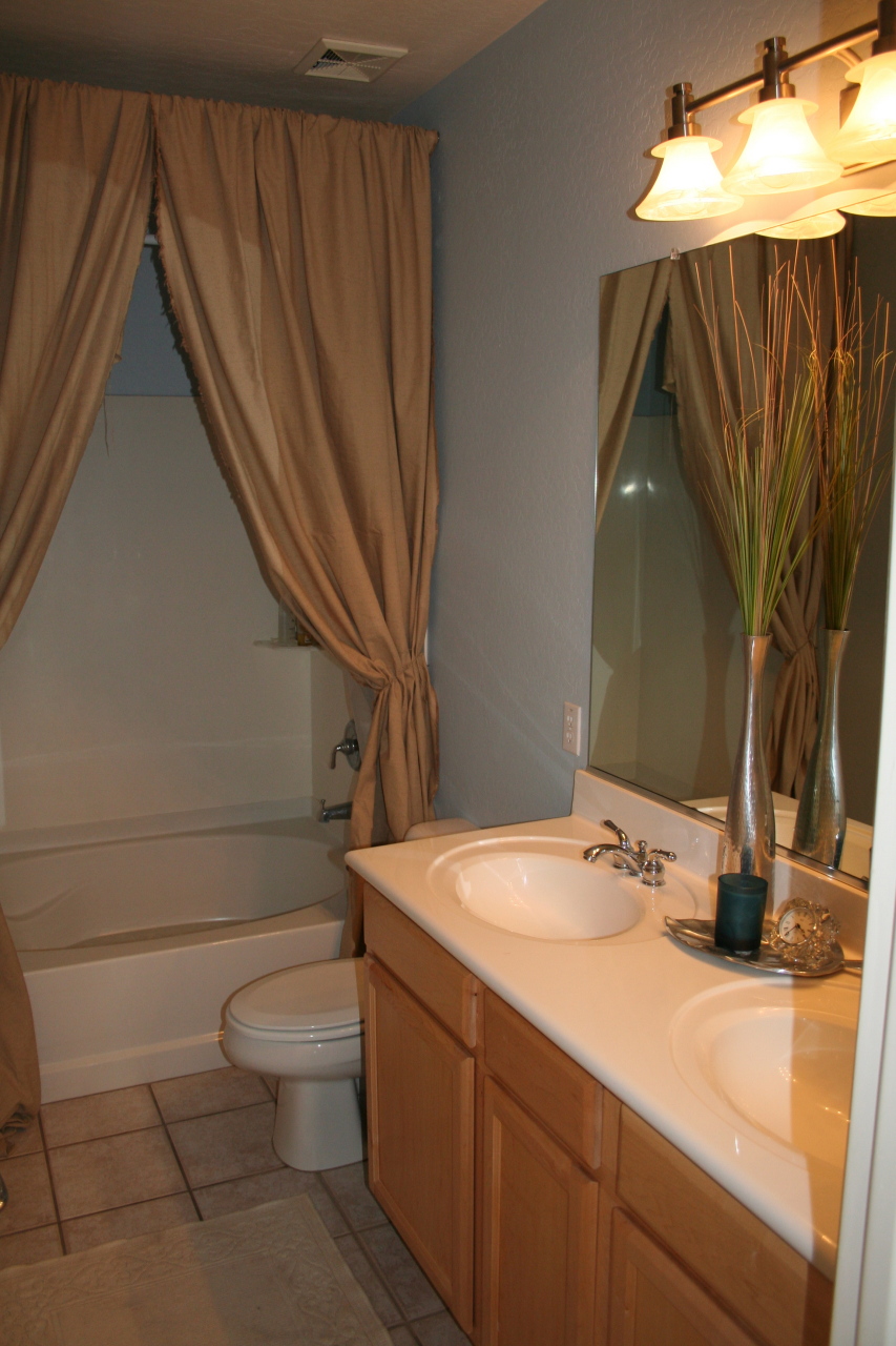 986 East Ranch Road Gilbert, AZ 85296 - Photo 8 of 14 MBR bth