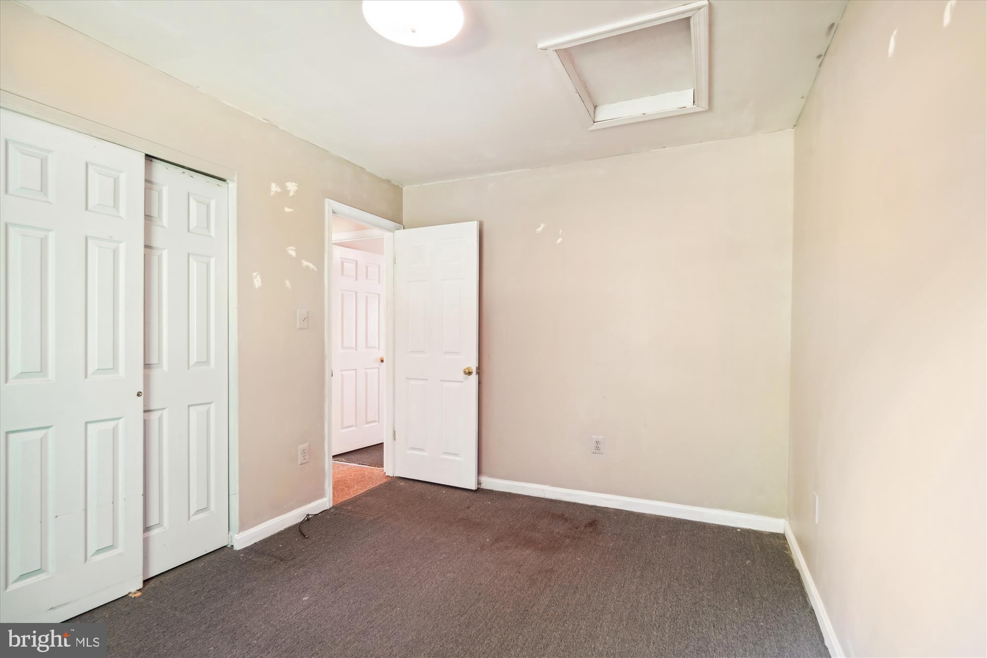 14050 Oaks Road Hughesville, MD 20637 - Photo 12 of 22 a view of an empty room