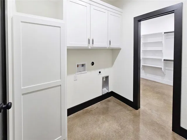 a view of walk in closet