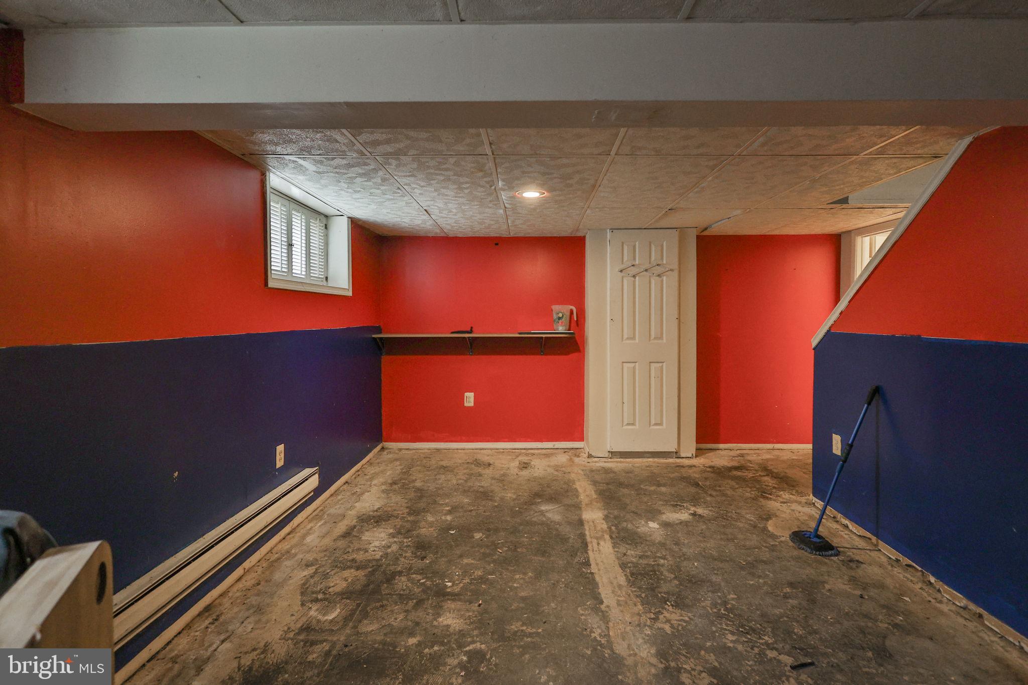 210 South 16th Street Emmaus, PA 18049 - Photo 74 of 92 a view of a livingroom with a projector