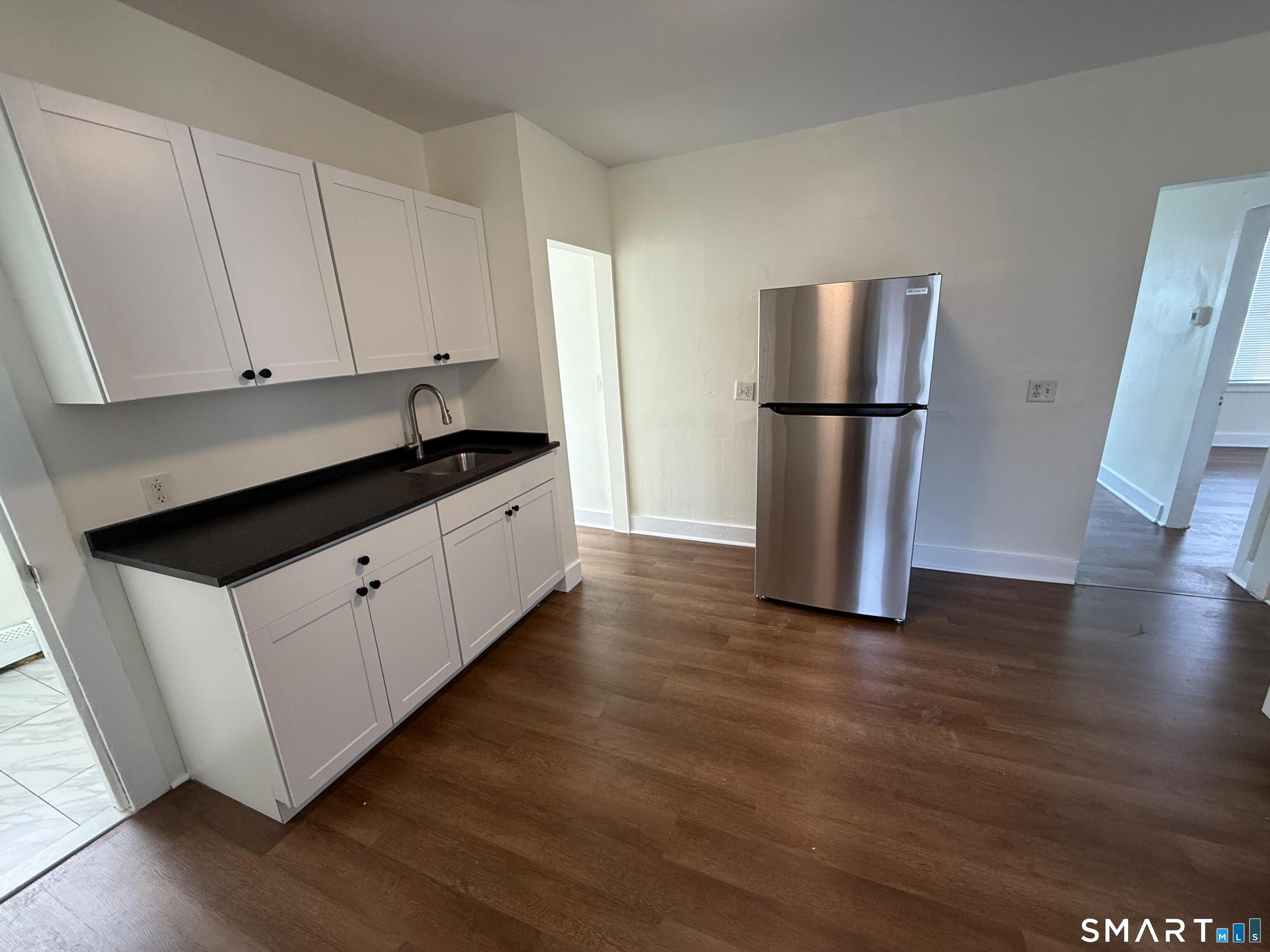 27 Botsford Street Meriden, CT 06451 - Photo 3 of 16