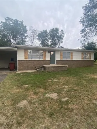 $1,775 | 1610 West Frank Street, Grand Saline, TX 75140