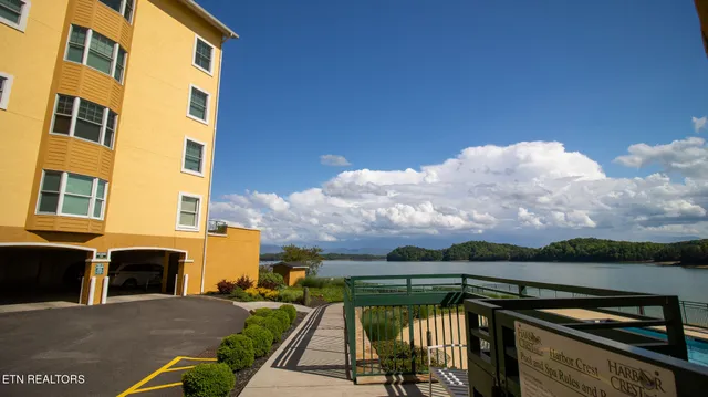 $849,900 | 1269 Highway 139, Unit 201B, Dandridge, TN 37725