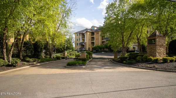 $849,900 | 1269 Highway 139, Unit 201B, Dandridge, TN 37725