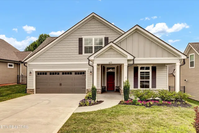 $550,000 | 403 Sycamore Place, Loudon, TN 37774