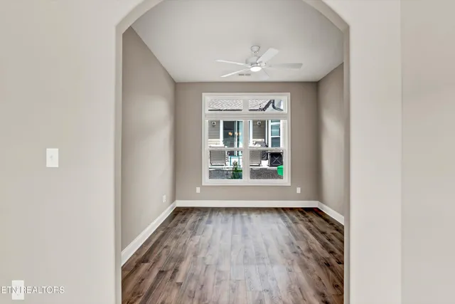 $550,000 | 403 Sycamore Place, Loudon, TN 37774