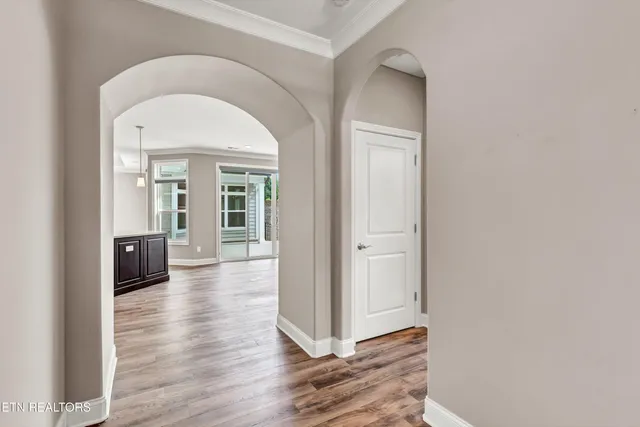 $550,000 | 403 Sycamore Place, Loudon, TN 37774