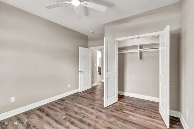 $550,000 | 403 Sycamore Place, Loudon, TN 37774