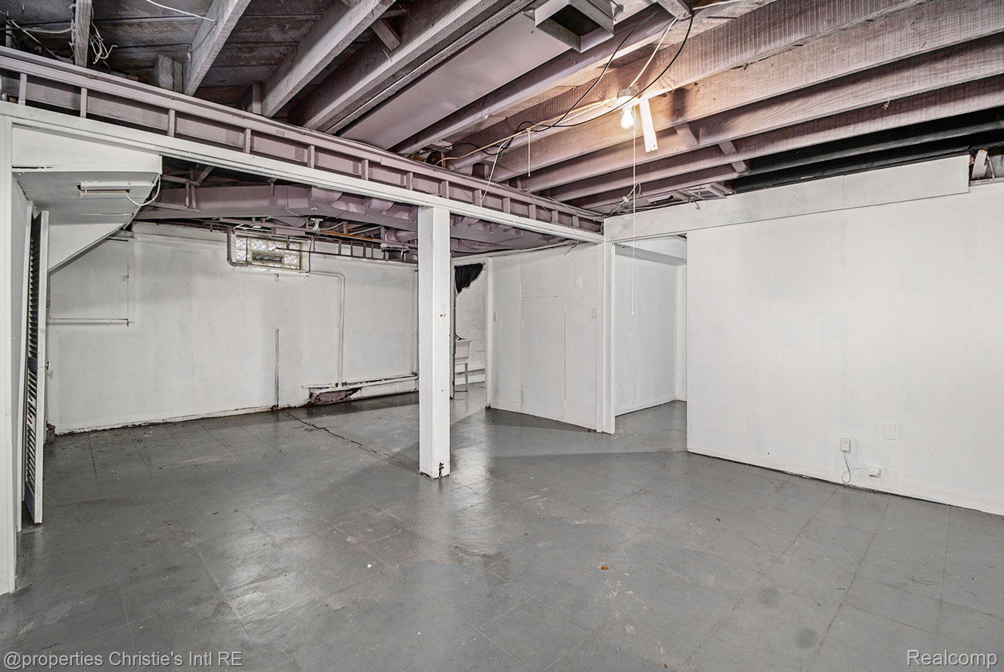 20554 Picadilly Road Detroit, MI 48221 - Photo 12 of 25 Gallery Image 12