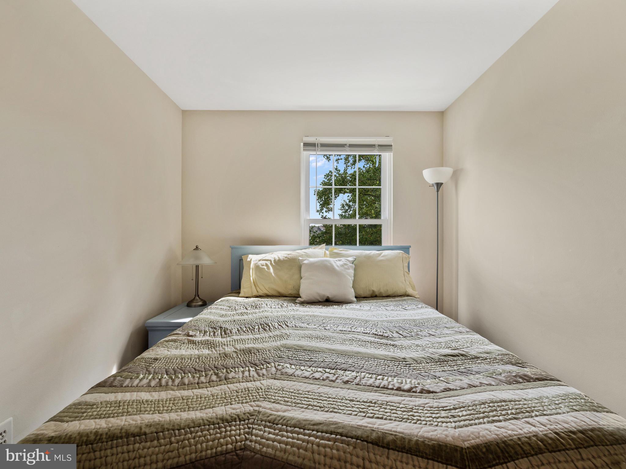 14905 McKisson Court, Unit E Silver Spring, MD 20906 - Photo 22 of 32 Second bedroom