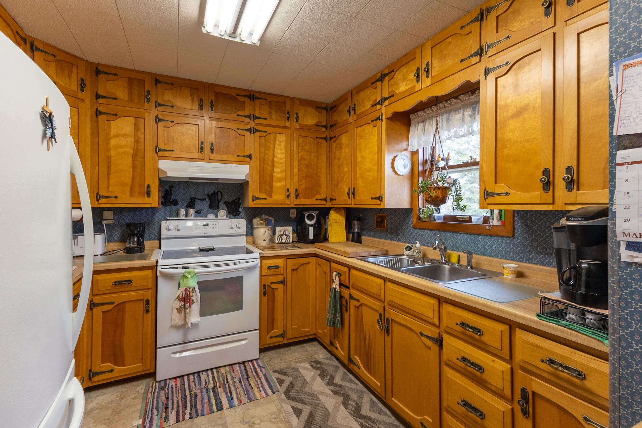 3006 Roosevelt Road Southeast Bemidji, MN 56601 - Photo 6 of 46