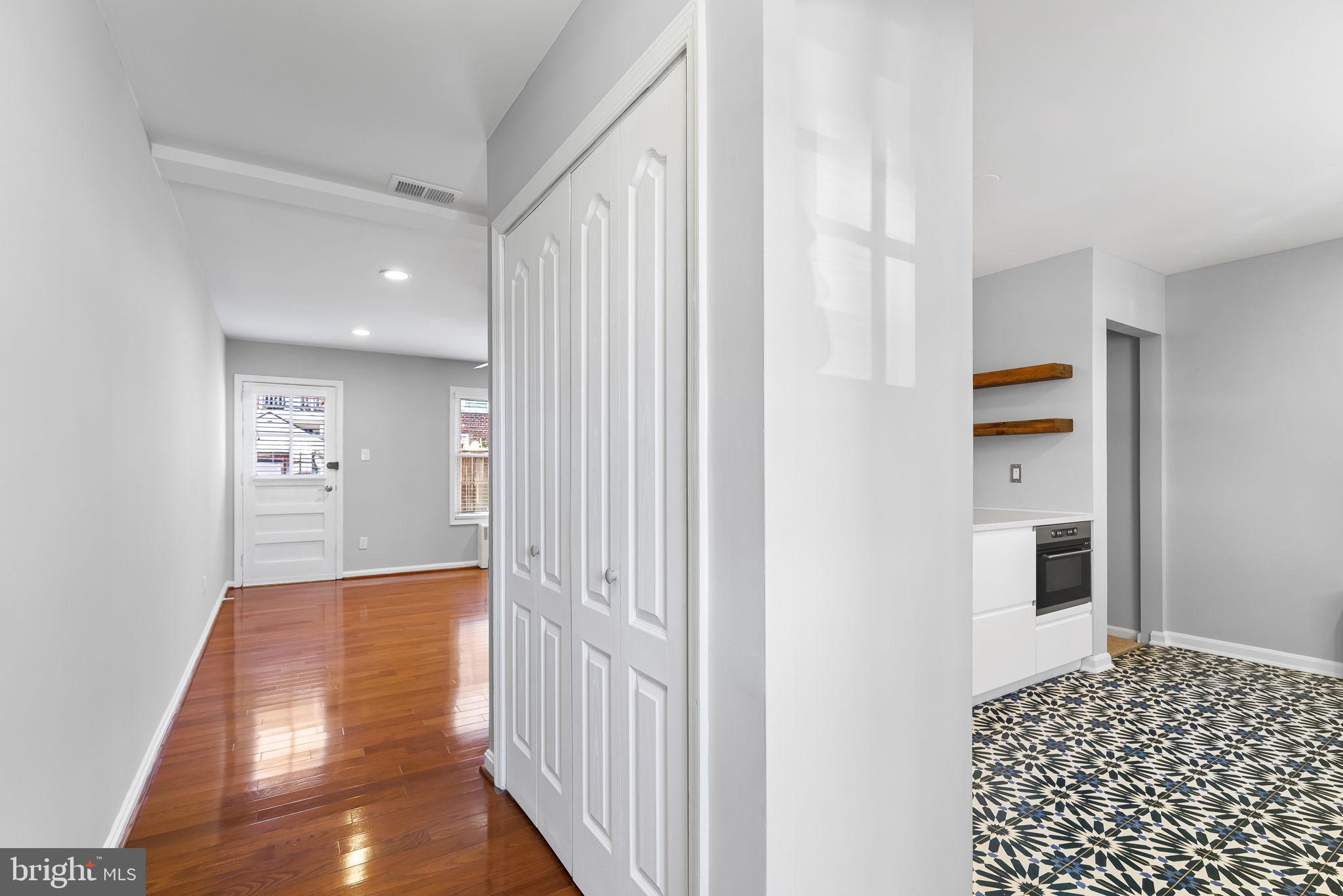 2916 Sycamore Street Alexandria, VA 22305 - Photo 7 of 38