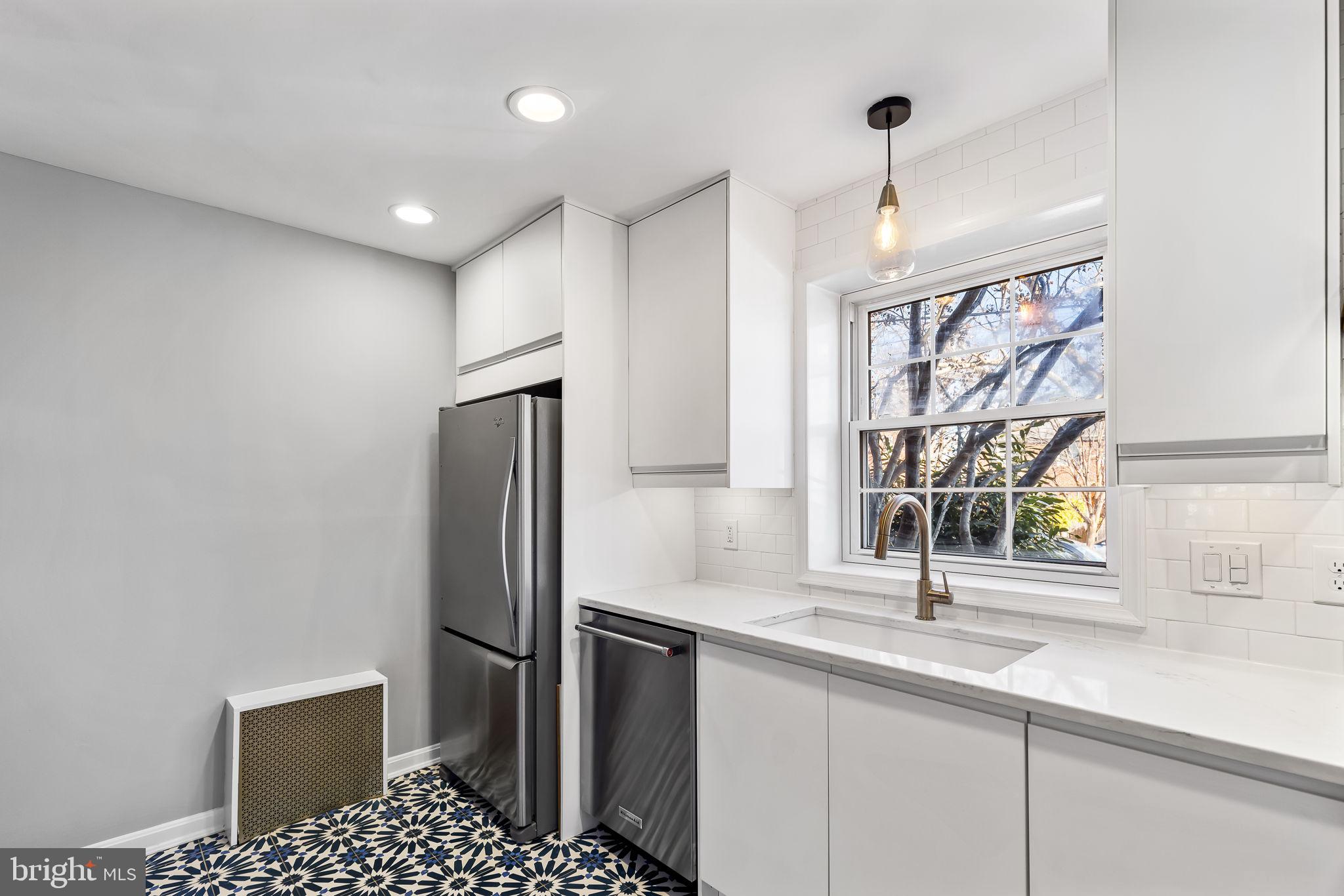 2916 Sycamore Street Alexandria, VA 22305 - Photo 9 of 38