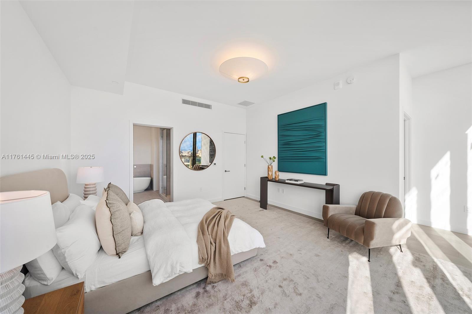 500 Alton Road, Unit 2501 Miami Beach, FL 33139 - Photo 20 of 37 Gallery Image 20