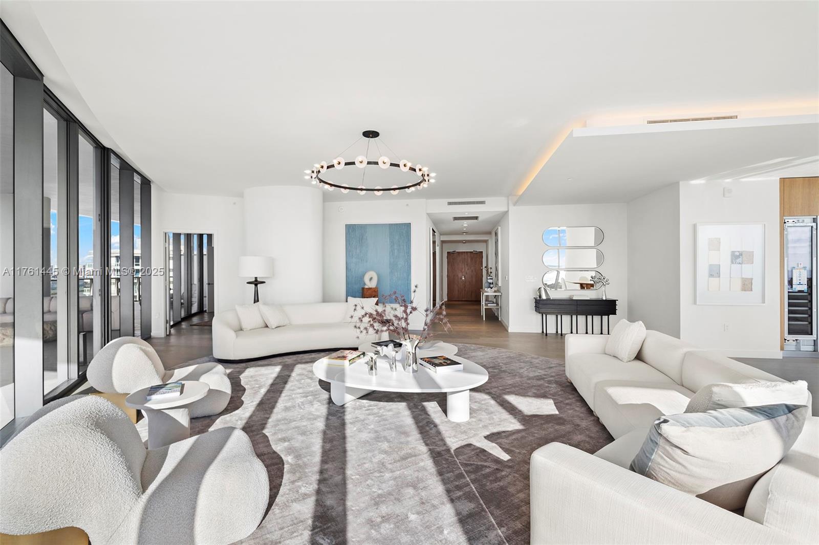500 Alton Road, Unit 2501 Miami Beach, FL 33139 - Photo 3 of 37 Gallery Image 3