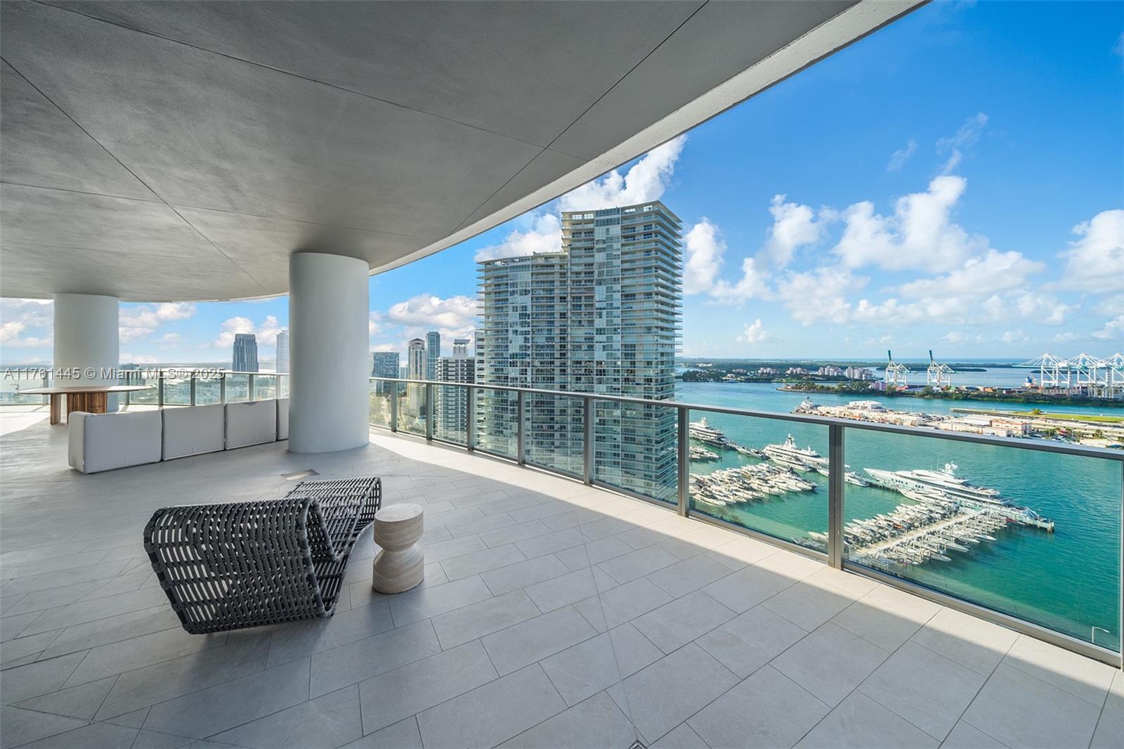 500 Alton Road, Unit 2501 Miami Beach, FL 33139 - Photo 32 of 37 Gallery Image 32