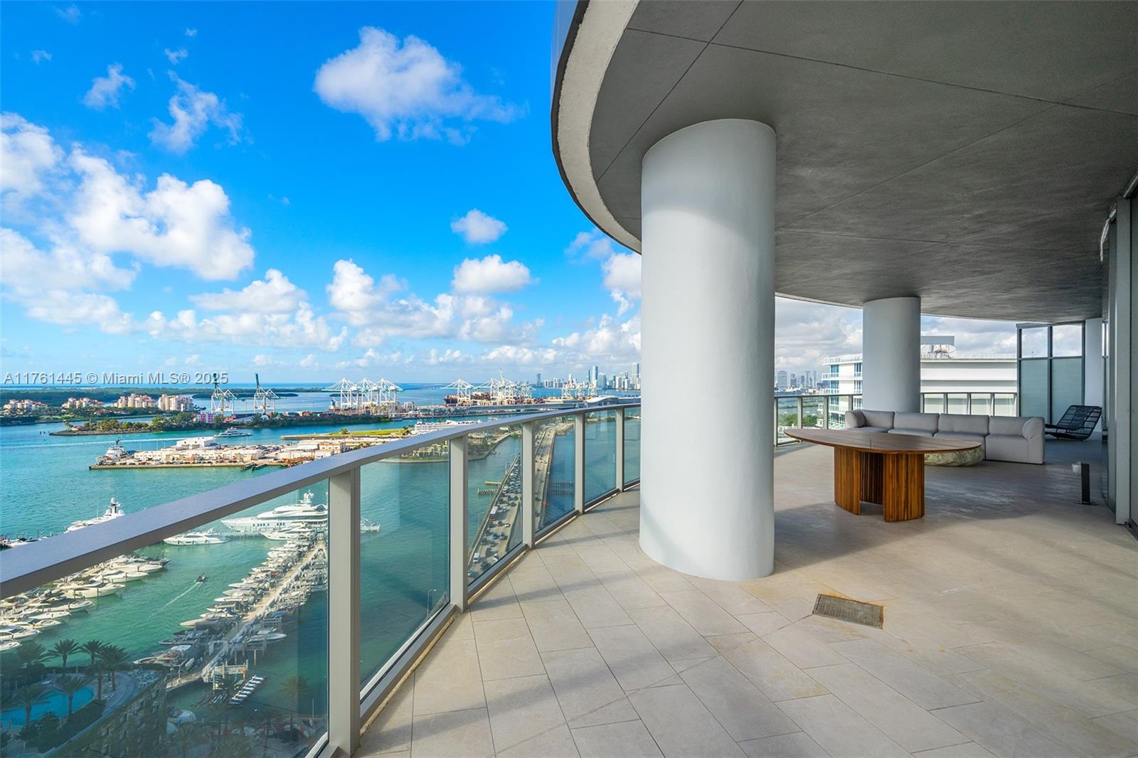 500 Alton Road, Unit 2501 Miami Beach, FL 33139 - Photo 34 of 37 Gallery Image 34