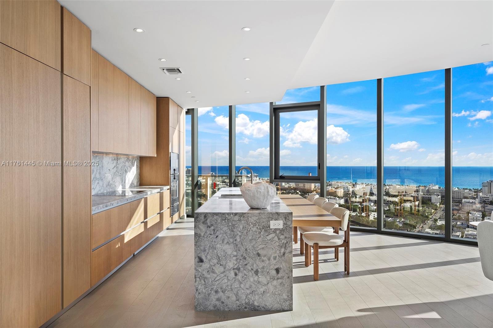 500 Alton Road, Unit 2501 Miami Beach, FL 33139 - Photo 10 of 37 Gallery Image 10