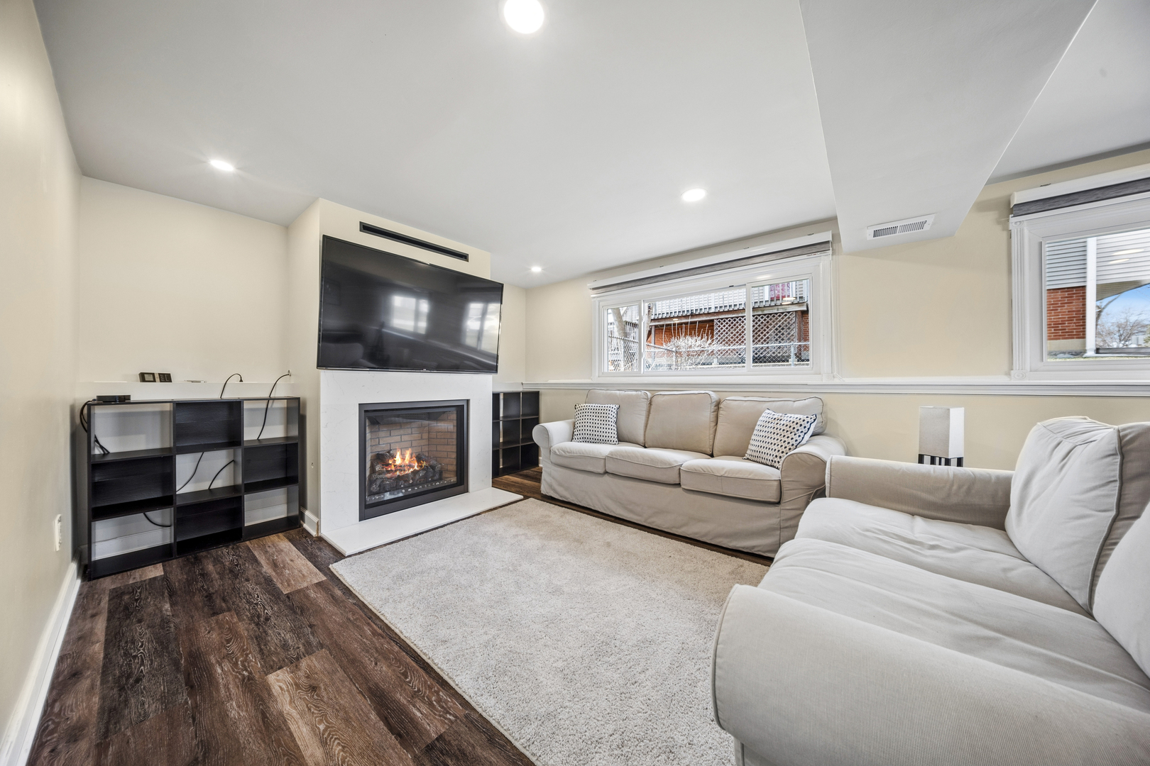 1660 Jefferson Road Hoffman Estates, IL 60169 - Photo 9 of 26