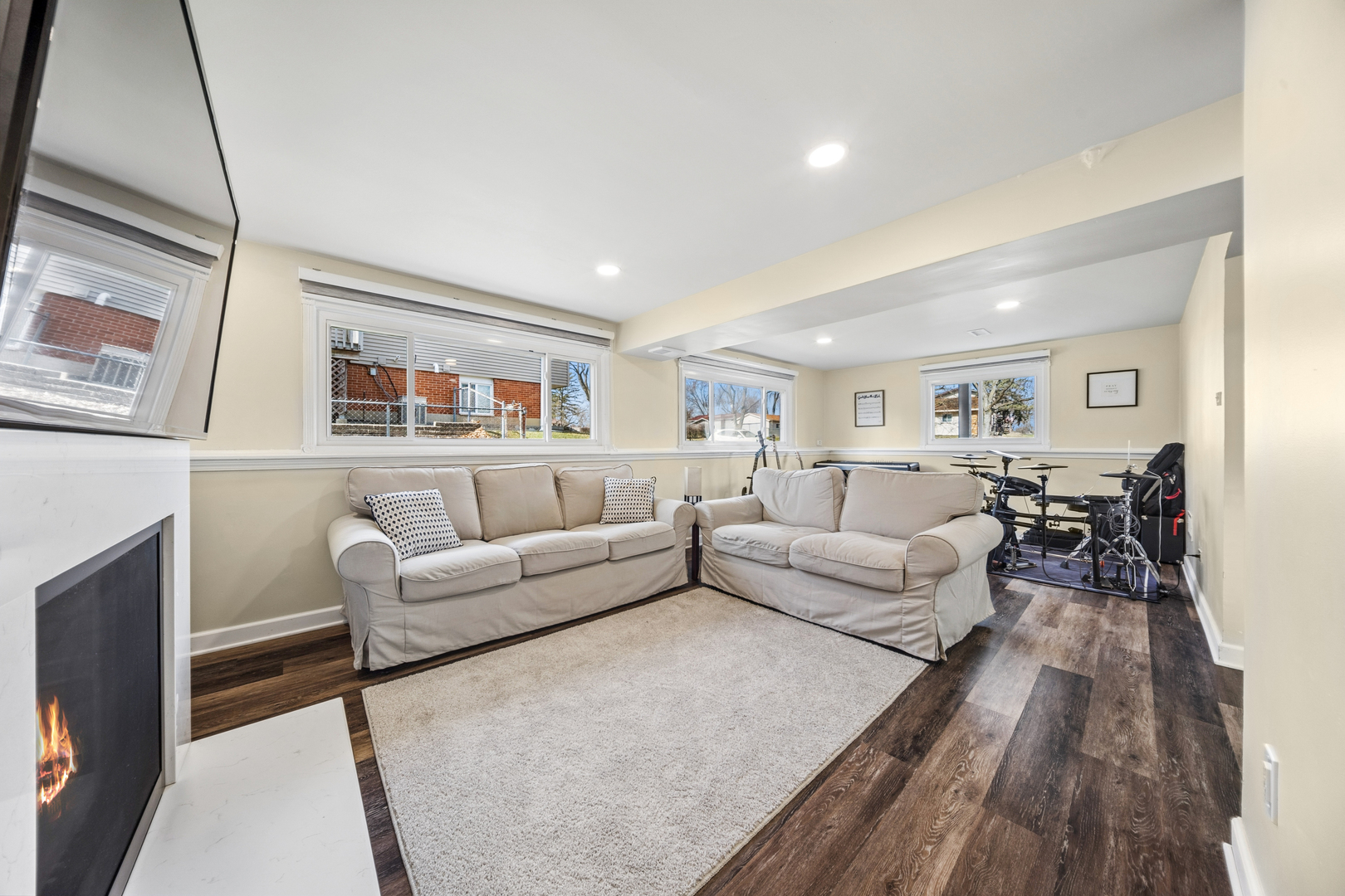 1660 Jefferson Road Hoffman Estates, IL 60169 - Photo 10 of 26