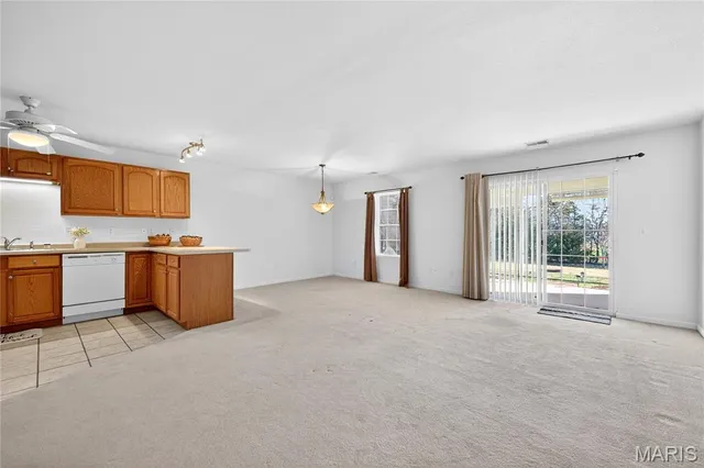 $185,000 | 916 Aspen Avenue, Unit 3, Warrenton, MO 63383