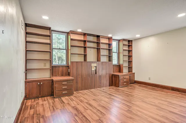 $675,000 | 1027 West Summer Street, Greeneville, TN 37743