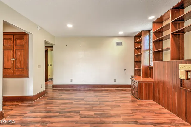 $675,000 | 1027 West Summer Street, Greeneville, TN 37743