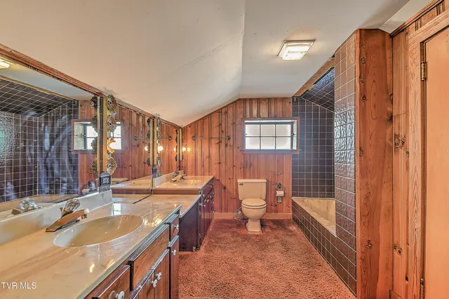 $675,000 | 1027 West Summer Street, Greeneville, TN 37743