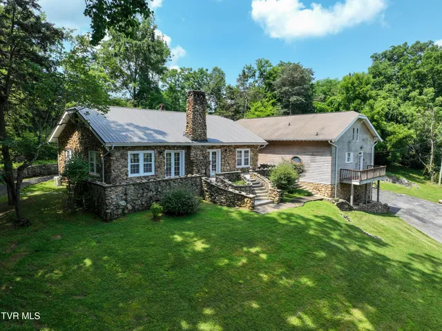 $675,000 | 1027 West Summer Street, Greeneville, TN 37743