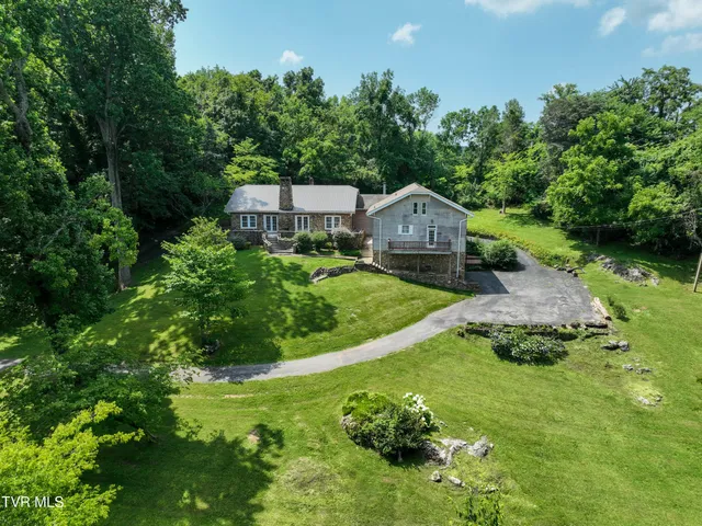 $675,000 | 1027 West Summer Street, Greeneville, TN 37743