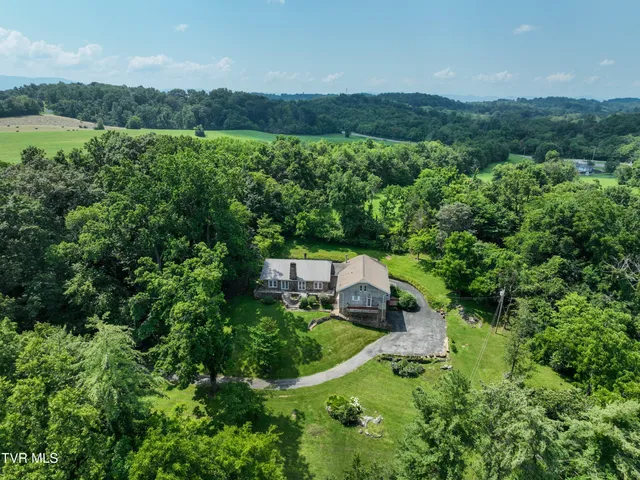 $675,000 | 1027 West Summer Street, Greeneville, TN 37743