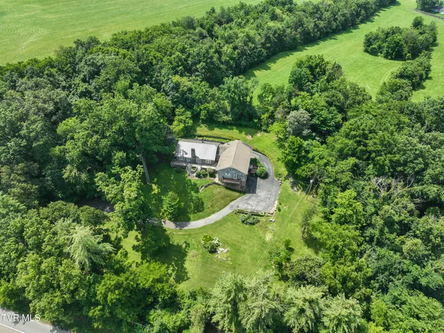 $675,000 | 1027 West Summer Street, Greeneville, TN 37743