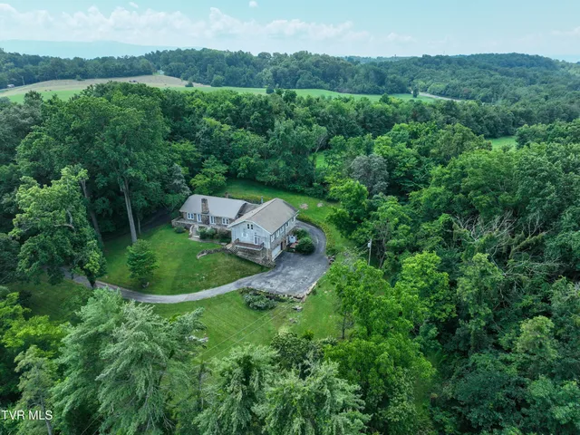 $675,000 | 1027 West Summer Street, Greeneville, TN 37743